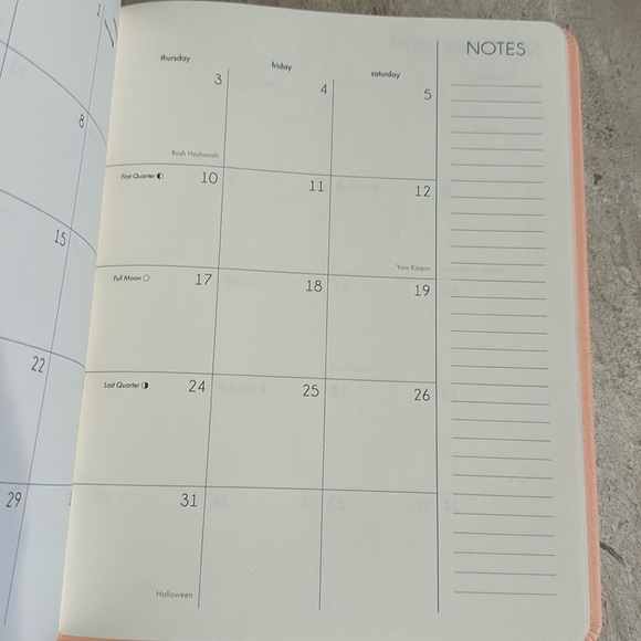 Brand new Paper Source 2024 planner - Picture 3 of 6